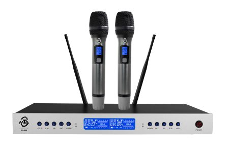 MTA 888 dòng micro không dây cao cấp sử dụng cho hát karaoke gia đình, kinh doanh, hội trường, sân khấu + Chất âm trong trẻo, có độ dày tạo nên sự khỏe khoắn, chắc chắn + Cảm biến tự ngắt, cảm biến gia tốc tiết kiệm pin, tránh âm thanh lạ + Phạm vi thu phát sóng rộng lên tới 100m